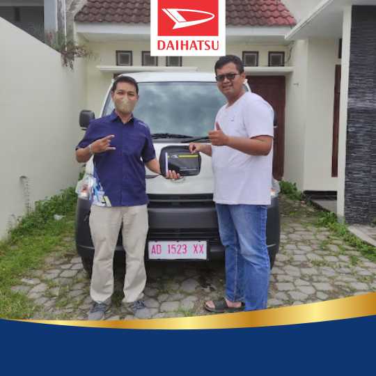 Foto Pembelian Mobil Daihatsu Solo